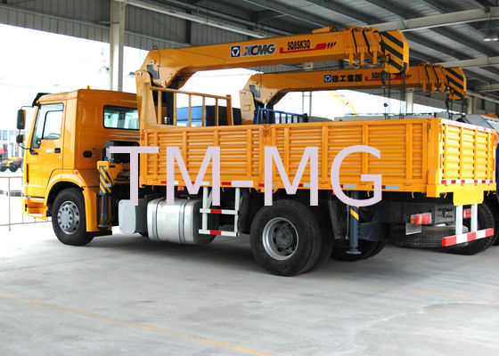 El artículo 8 Ton Transportation Telescopic Boom Truck montó la grúa