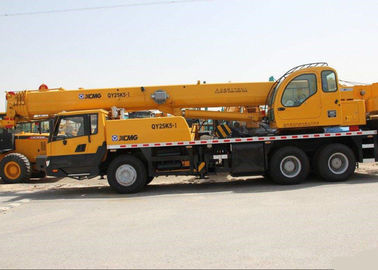 Carga que detecta la elevación montada camión móvil con el auge retractable, 25 toneladas